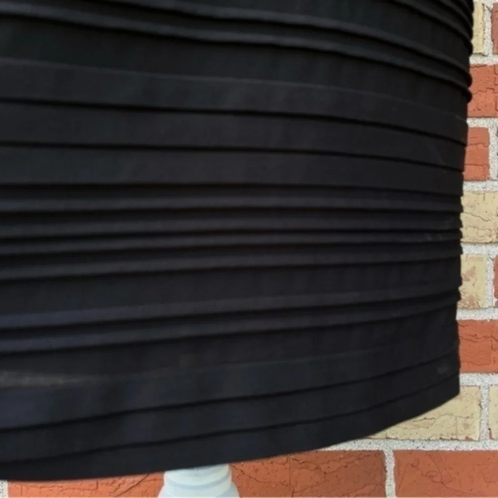 Calvin Klein Textured Round Neck NWT Black Sleeveless Mini Dress 👗